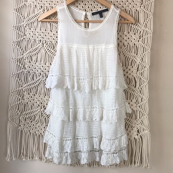 White House Black Market white lace ruffled tiered sleeveless blouse top… - Picture 2 of 9